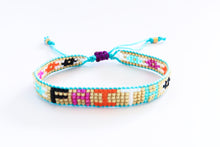 Cargar imagen en el visor de la galería, Faith In Color Beaded Bracelet