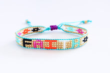 Cargar imagen en el visor de la galería, Faith In Color Beaded Bracelet