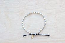 Cargar imagen en el visor de la galería, Dash Fresh Water Pearls Beaded Bracelet