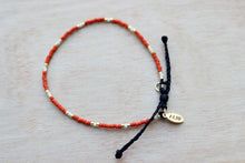 Cargar imagen en el visor de la galería, Hustle Up Beaded Bracelet