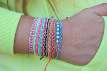 Cargar imagen en el visor de la galería, The Bubbly Bracelet