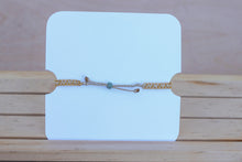 Cargar imagen en el visor de la galería, Hugs And Kisses Kids Bracelet