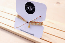 Cargar imagen en el visor de la galería, The Lily Bracelet