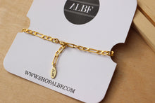 Cargar imagen en el visor de la galería, Gold Chain Layering Bracelet