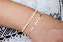 Cargar imagen en el visor de la galería, Gold Snake Chain Layering Chain Bracelet