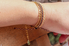 Cargar imagen en el visor de la galería, The Blossom Bracelet