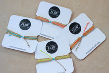 Cargar imagen en el visor de la galería, Seaglass Bracelet