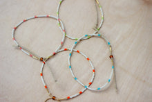 Cargar imagen en el visor de la galería, Summer Pallet Beaded Bracelet Set