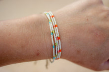Cargar imagen en el visor de la galería, Summer Pallet Beaded Bracelet Set