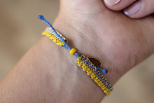 Cargar imagen en el visor de la galería, Freedom Square Ukrainian Support Bracelet