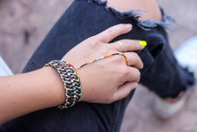 Cargar imagen en el visor de la galería, Life's A Beach Hand Chain