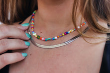 Load image into Gallery viewer, Flowers and Pearls Necklace