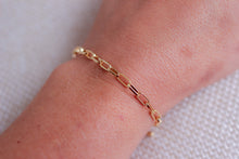 Cargar imagen en el visor de la galería, Gold Chain Link Layering Chain Bracelet