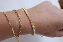 Cargar imagen en el visor de la galería, Dainty White Stacker Bracelet
