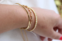 Cargar imagen en el visor de la galería, Dainty White Stacker Bracelet