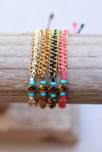 Cargar imagen en el visor de la galería, Just Keep Smiling Charm Bracelet