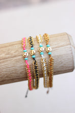 Cargar imagen en el visor de la galería, Just Keep Smiling Charm Bracelet
