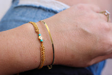 Cargar imagen en el visor de la galería, Just Keep Smiling Charm Bracelet
