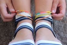 Cargar imagen en el visor de la galería, Poolside Hand Tied Anklet