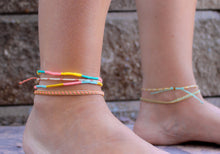 Cargar imagen en el visor de la galería, Poolside Hand Tied Anklet