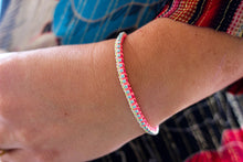 Cargar imagen en el visor de la galería, Neon Heat Bracelet
