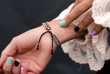 Cargar imagen en el visor de la galería, Moon Shine Bracelet