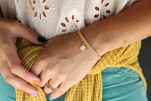 Cargar imagen en el visor de la galería, Flower Power