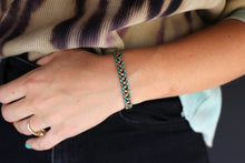 Cargar imagen en el visor de la galería, So Fetch Bracelet