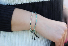 Cargar imagen en el visor de la galería, Roxanne Fresh Water Pearls Beaded Bracelet