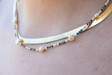 Load image into Gallery viewer, Dylan Pearl Necklace