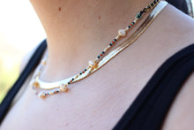 Load image into Gallery viewer, Dylan Pearl Necklace