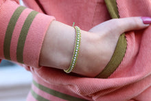 Cargar imagen en el visor de la galería, The Magnolia Bracelet