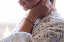 Cargar imagen en el visor de la galería, The Lana Bracelet
