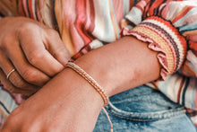 Cargar imagen en el visor de la galería, Good Karma Bracelet