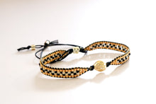 Cargar imagen en el visor de la galería, The Golden Nugget Beaded Bracelet
