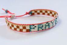 Load image into Gallery viewer, Pray Big Beaded Bracelet
