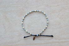 Cargar imagen en el visor de la galería, Dash Fresh Water Pearls Beaded Bracelet
