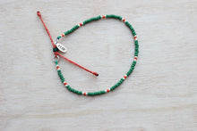 Load image into Gallery viewer, Topper Beaded Bracelet
