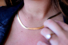 Load image into Gallery viewer, That Perfect Gold Necklace
