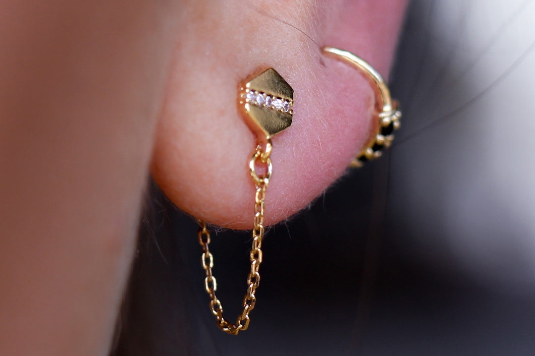 Dainty Gold Loop Earrings
