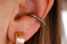 Load image into Gallery viewer, Black Ear Cuff
