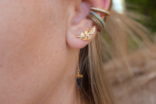 Load image into Gallery viewer, Super Fly 2 In 1 Drip Feather Earrings
