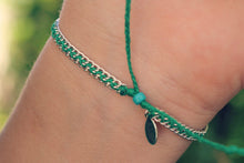 Cargar imagen en el visor de la galería, Emerald Green Silver Stacker Bracelet
