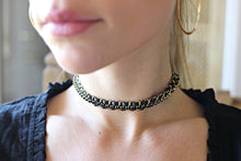 Cargar imagen en el visor de la galería, The Dart choker
